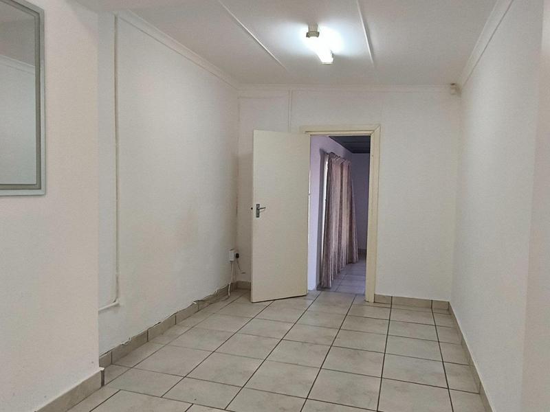 7 Bedroom Property for Sale in Mthata Eastern Cape